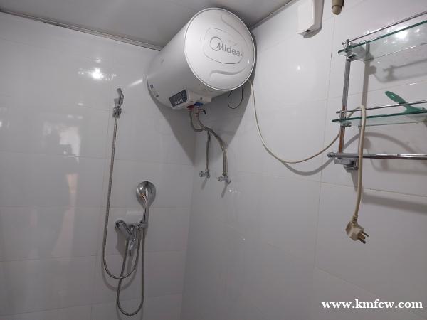 昆明市中心奥斯迪旁静园小区视野光线最好一套 面积还可扩18平 昆明市中心奥斯迪旁静园小区视野光线最好一套 面积还可扩18平