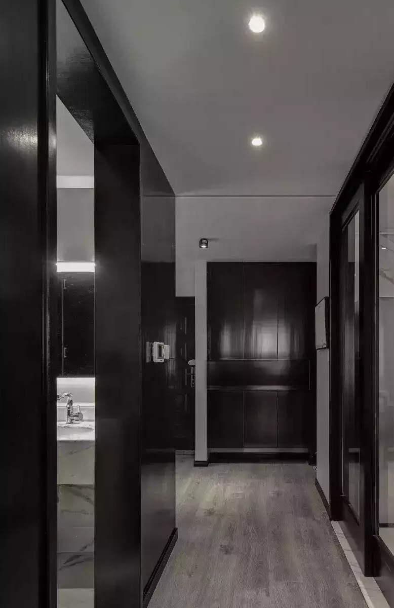 现代黑白灰卧室装修