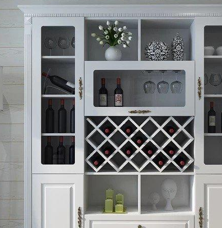 酒柜摆件放好后效果图