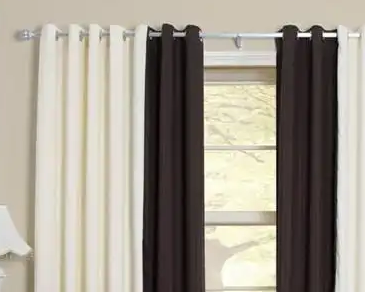 客厅罗马杆窗帘效果图