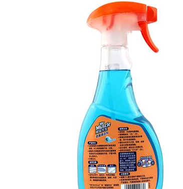 威猛先生玻璃清洁剂清洗汽车玻璃