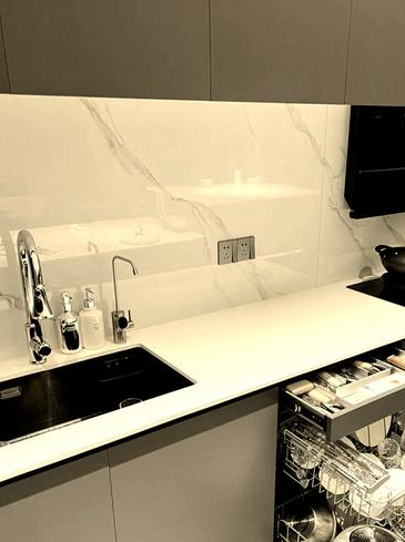 一字厨房装修效果图