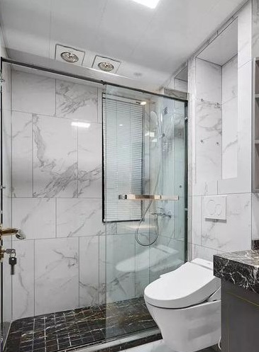 卫生间装修选地砖上墙,提升美观度与空间感的有效办法