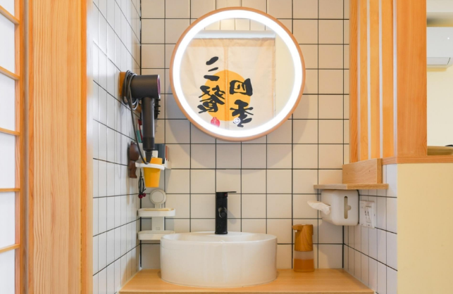 洗脸盆选大还是选小好,如何选择适合自己的洗脸盆大小