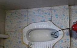 马桶被异物堵住了怎么疏通，下水道堵塞疏通小妙招如何有效疏通马桶与厨房下水道