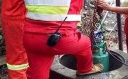 下水道马桶堵了怎么办_下水道堵塞疏通的最好办法马桶_