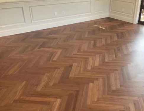 从业多年亲见！美丽岛地板问题多？消费者反馈大揭秘