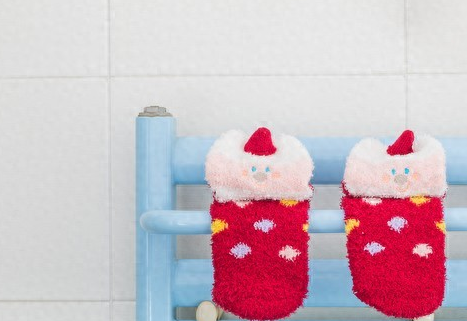 成都明装暖气片安装指南:3步详解从勘测到防护,温暖过冬不再迷茫