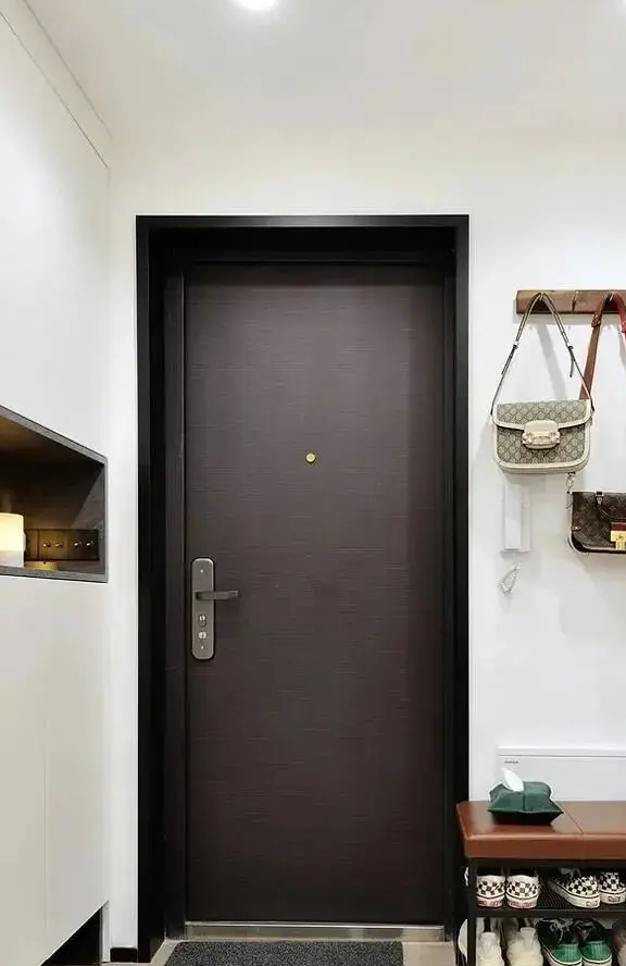 40平一字型小公寓装修攻略：现代简约风+超强收纳，小户型也能宽敞舒适