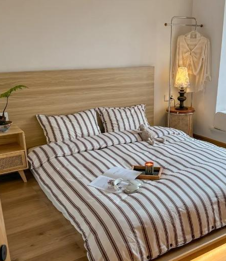 后现代卧室家具图片