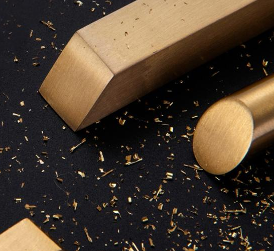 吊灯常见材质优缺点分析