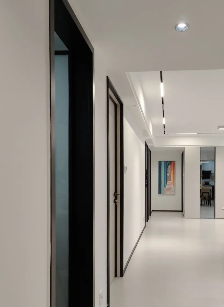 有放强里面的壁灯吗?