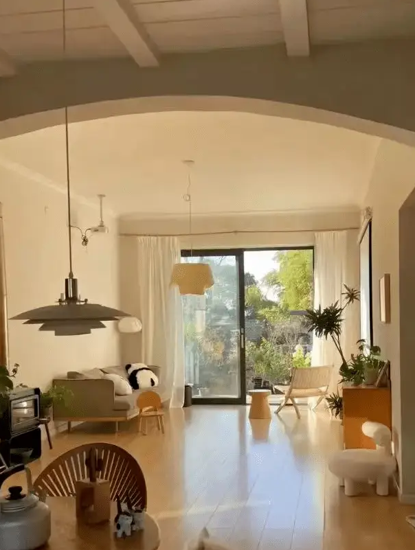 家在东北的地方客厅里阳台装修效果图