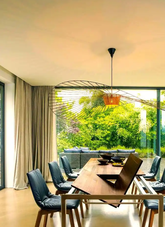 实木家具日常保养咋擦?用干布湿布?这里有详细方法