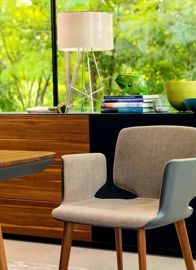 实木家具用什么擦好