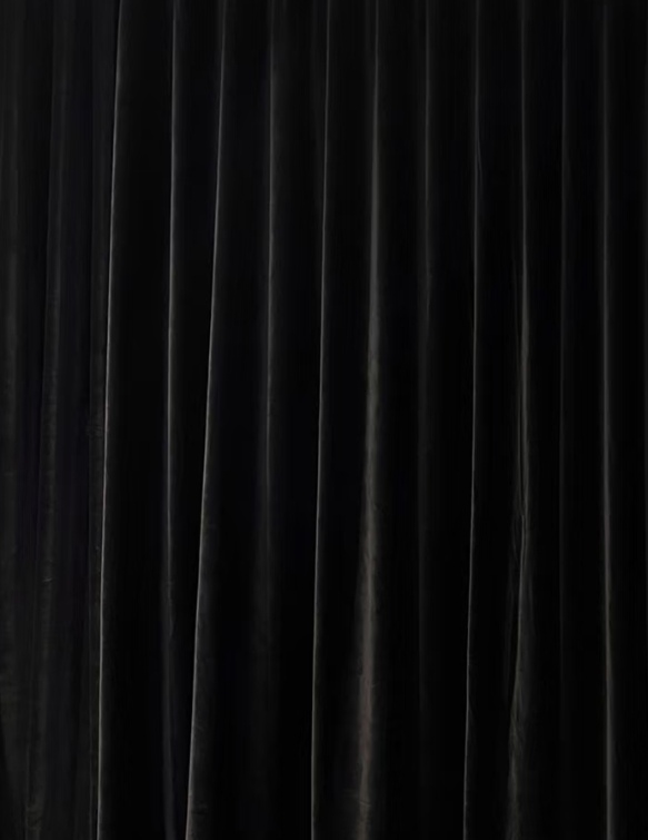 欧式黄墙纸配灰色窗帘好看吗